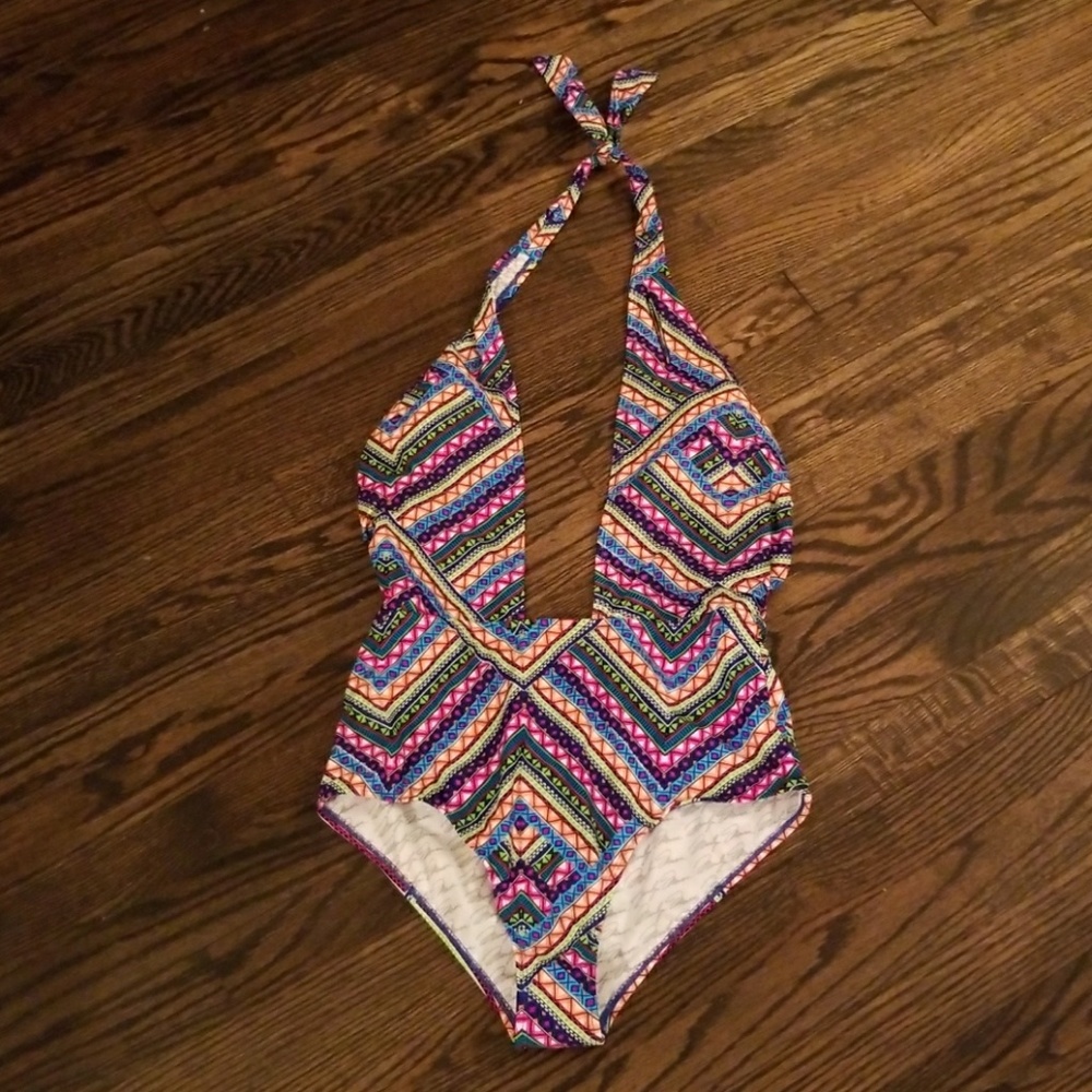 Marilyn Monroe's Swimsuit 🩱 of the Millennials. Size M